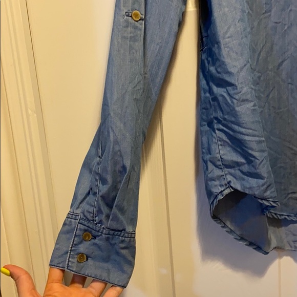 Light jean top - Picture 2 of 5